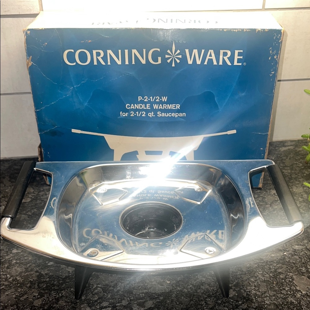 CorningWare Blue and White Candle Warmer. Tea light. For 2 1/2 qt casserole